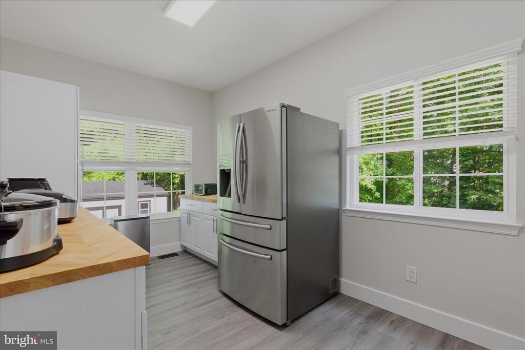 Image 19 of property listing at 1700 DARES BEACH RD, Prince Frederick, MD 20678