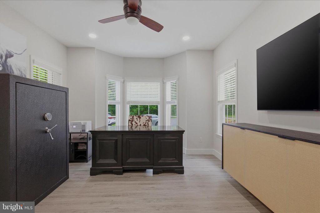 Image 28 of property listing at 1700 DARES BEACH RD, Prince Frederick, MD 20678