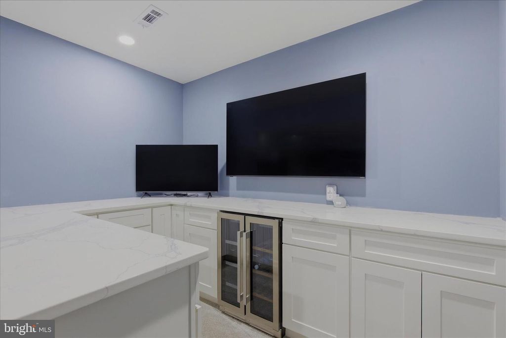 Image 58 of property listing at 1700 DARES BEACH RD, Prince Frederick, MD 20678