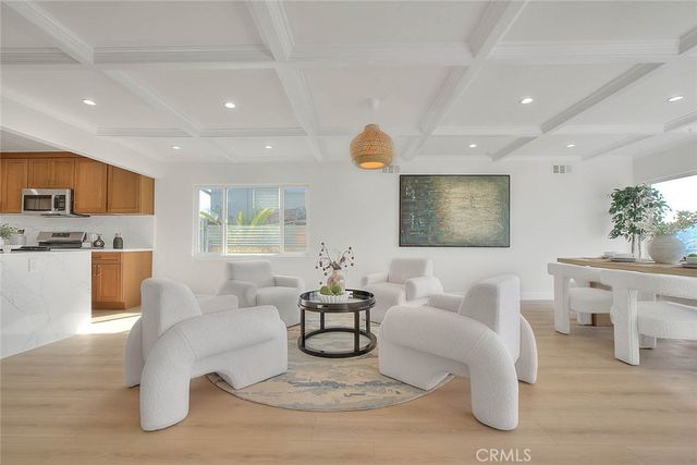 4701 Don Miguel, Los Angeles, CA 90008