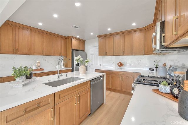 4701 Don Miguel, Los Angeles, CA 90008