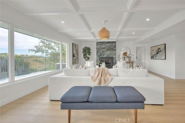 4701 Don Miguel, Los Angeles, CA 90008