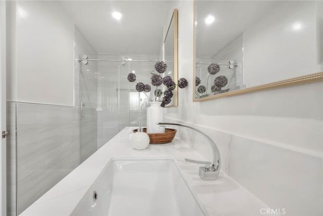 4701 Don Miguel, Los Angeles, CA 90008