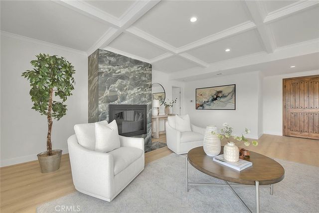 4701 Don Miguel, Los Angeles, CA 90008