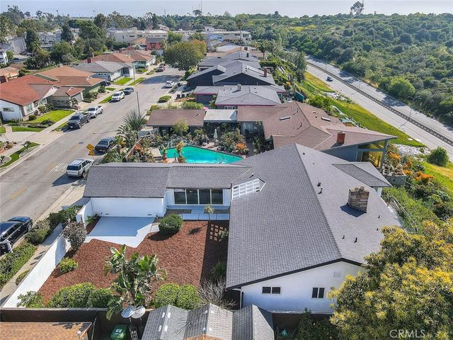 4701 Don Miguel, Los Angeles, CA 90008