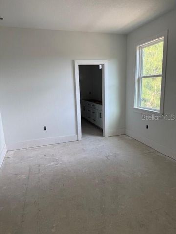 3223 W PAXTON AVENUE, Tampa, FL 33611