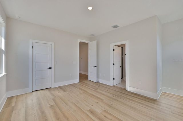 3223 W PAXTON AVENUE, Tampa, FL 33611