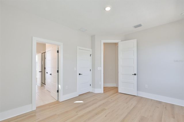 3223 W PAXTON AVENUE, Tampa, FL 33611