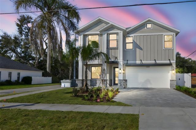 3223 W PAXTON AVENUE, Tampa, FL 33611