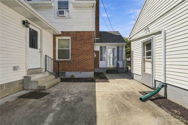 250 S Xenia Drive, Enon Vlg, OH 45323