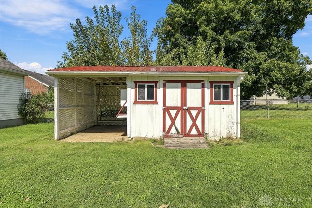 250 S Xenia Drive, Enon Vlg, OH 45323
