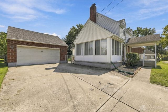 250 S Xenia Drive, Enon Vlg, OH 45323