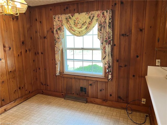 2183 Rowe Road, Lexington, NC 27295