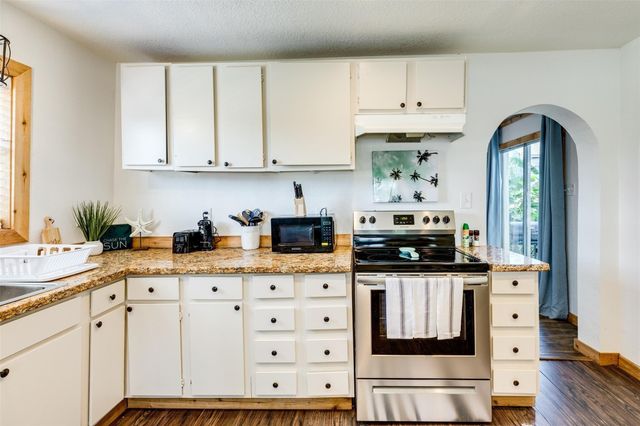 2114 57th Street, Galveston, TX 77551
