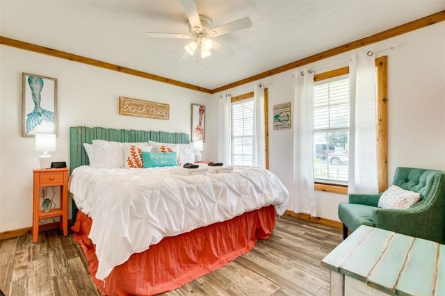 2114 57th Street, Galveston, TX 77551