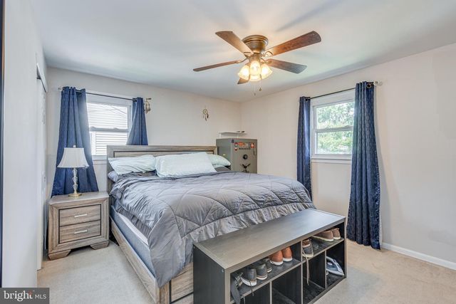223 FAIRMOUNT AVE, Blackwood, NJ 08012