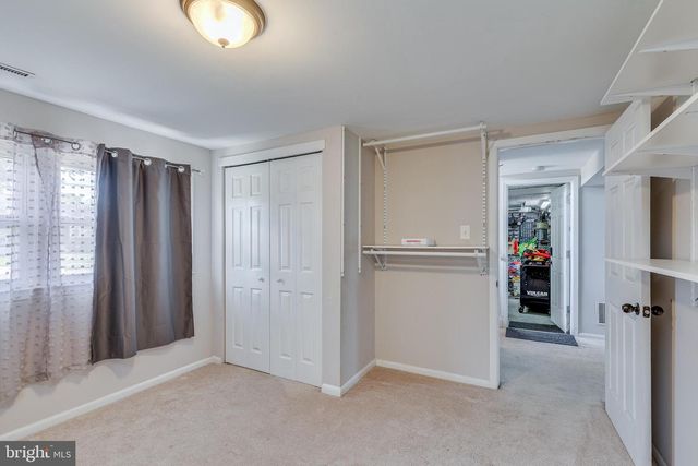 223 FAIRMOUNT AVE, Blackwood, NJ 08012