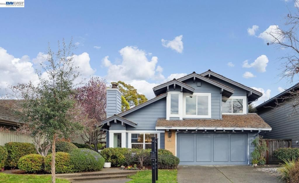 Image 1 of property listing at 30 30 Sea Brg, Alameda, CA 94502