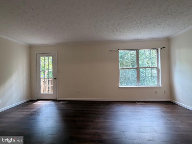 107 STAFFORD MEWS LN, Stafford, VA 22556