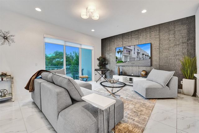 1371 N Ocean Boulevard, Pompano Beach, FL 33062