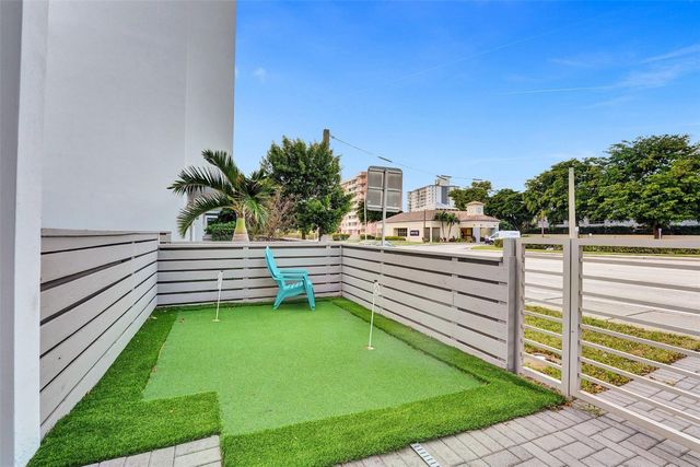 1371 N Ocean Boulevard, Pompano Beach, FL 33062