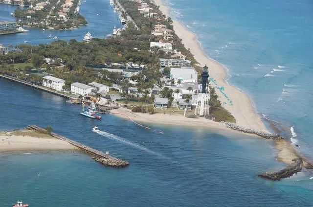 1371 N Ocean Boulevard, Pompano Beach, FL 33062