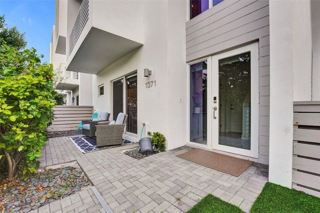 1371 N Ocean Boulevard, Pompano Beach, FL 33062