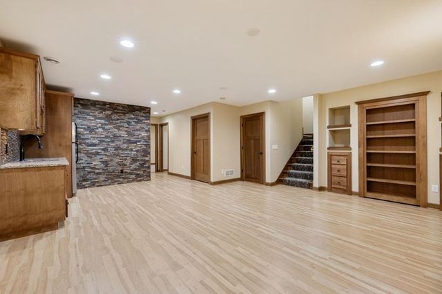 16958 Dynamic Drive, Lakeville, MN 55044