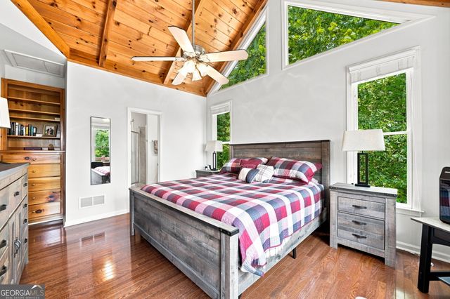 189 Trails End Ridge, Ellijay, GA 30540