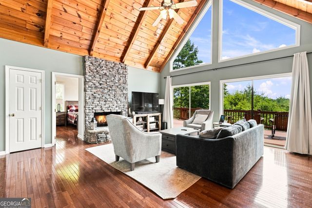 189 Trails End Ridge, Ellijay, GA 30540