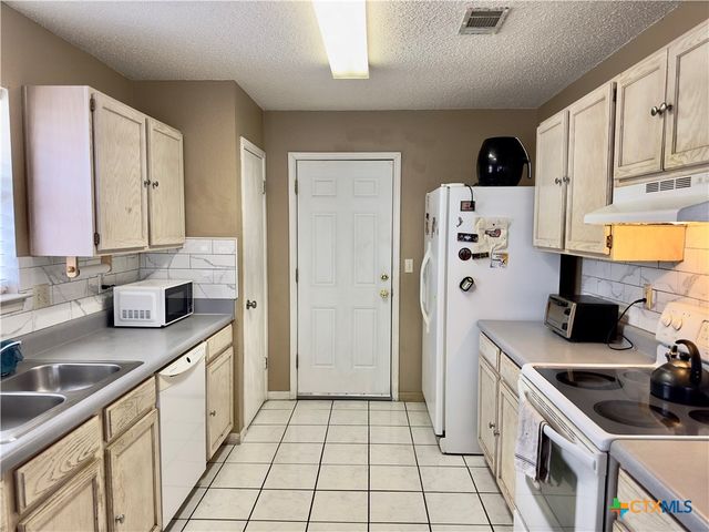 2405 Huckleberry Drive, Killeen, TX 76549