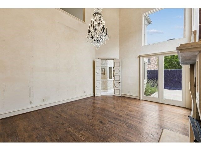 6917 Forest Glen Drive, Dallas, TX 75230