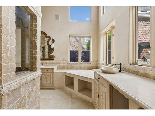 6917 Forest Glen Drive, Dallas, TX 75230