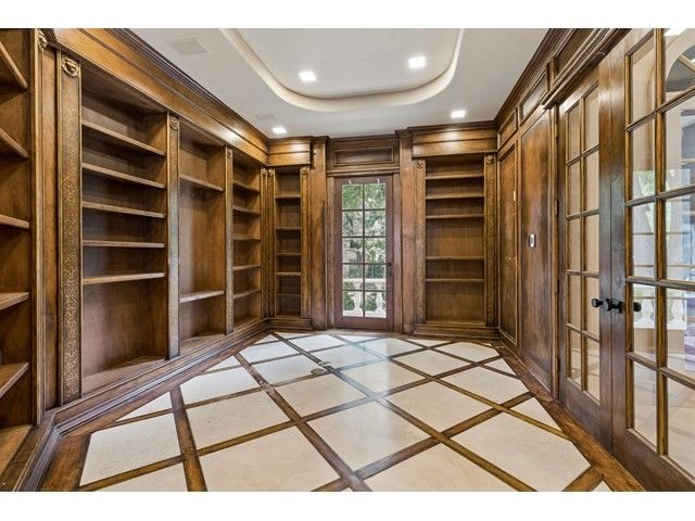 6917 Forest Glen Drive, Dallas, TX 75230