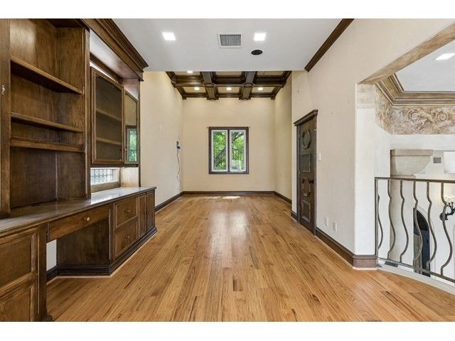 6917 Forest Glen Drive, Dallas, TX 75230