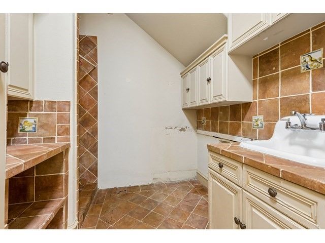 6917 Forest Glen Drive, Dallas, TX 75230