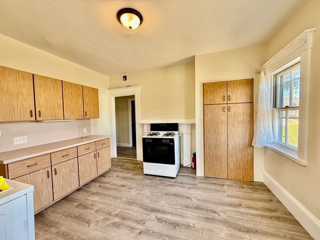 84 Pearl St 2F, Stoughton, MA 02072