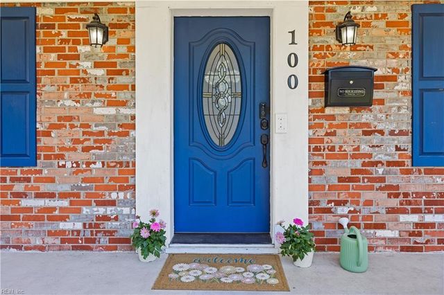 100 Horseshoe LNDG, Hampton, VA 23669