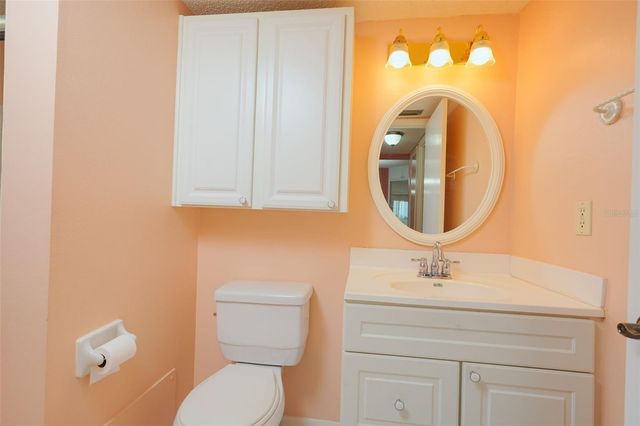 3607 LAKE BAYSHORE DRIVE 312, Bradenton, FL 34205