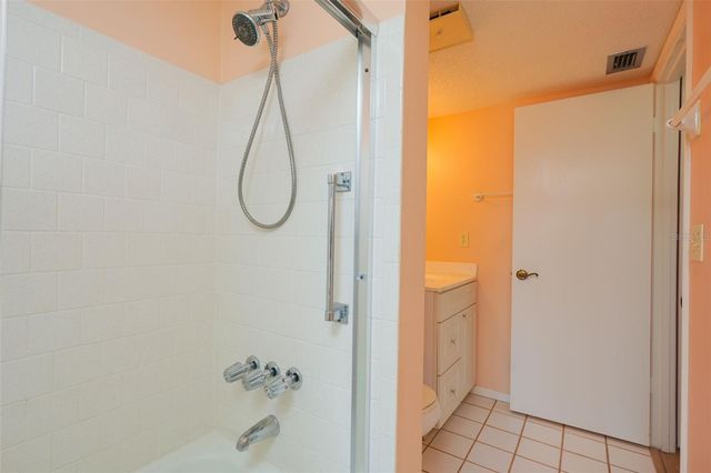 3607 LAKE BAYSHORE DRIVE 312, Bradenton, FL 34205