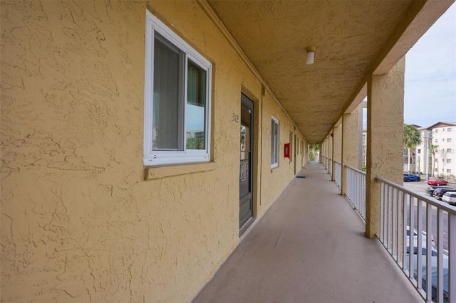 3607 LAKE BAYSHORE DRIVE 312, Bradenton, FL 34205