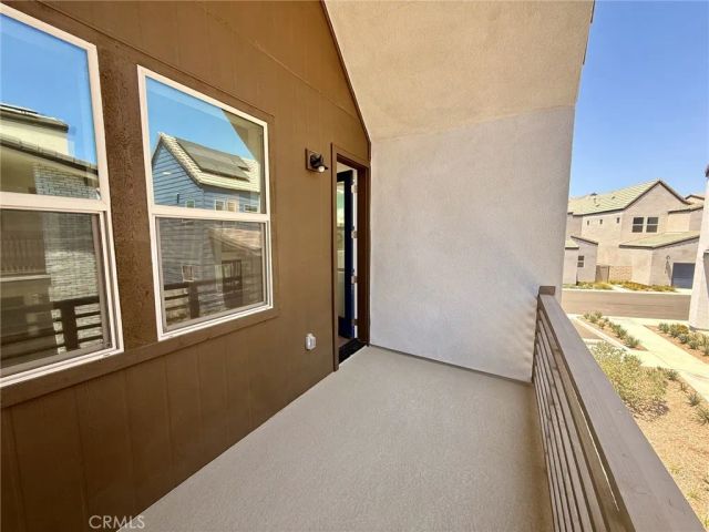 27415 Creekwood Lane, Valencia, CA 91381