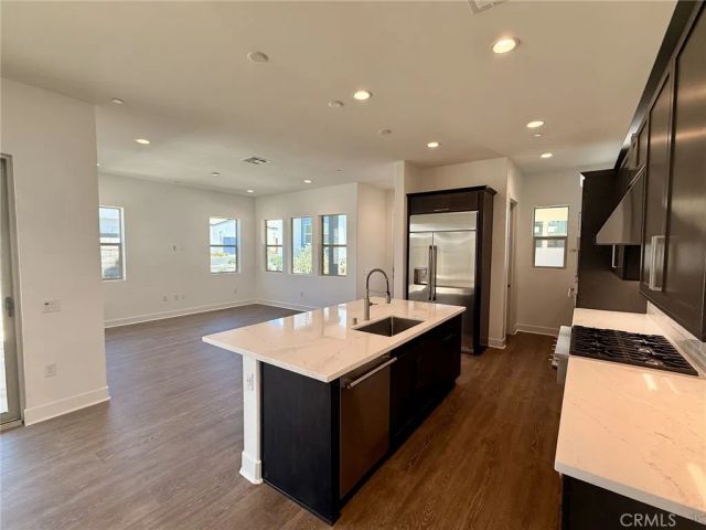 27415 Creekwood Lane, Valencia, CA 91381