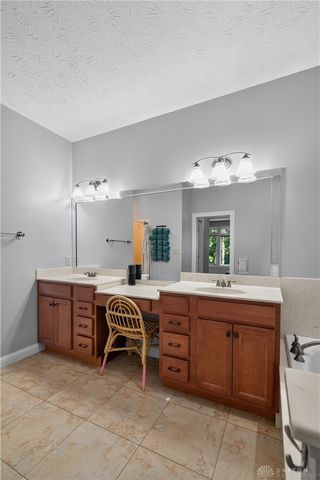 2298 Crestridge Drive, Butler Twp, OH 45414