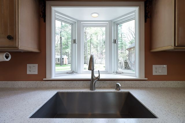 75 Crystal Lake Road, Halifax, MA 02338