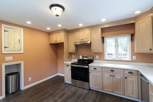 75 Crystal Lake Road, Halifax, MA 02338
