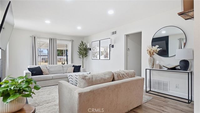 8783 Driftwood, Riverside, CA 92503