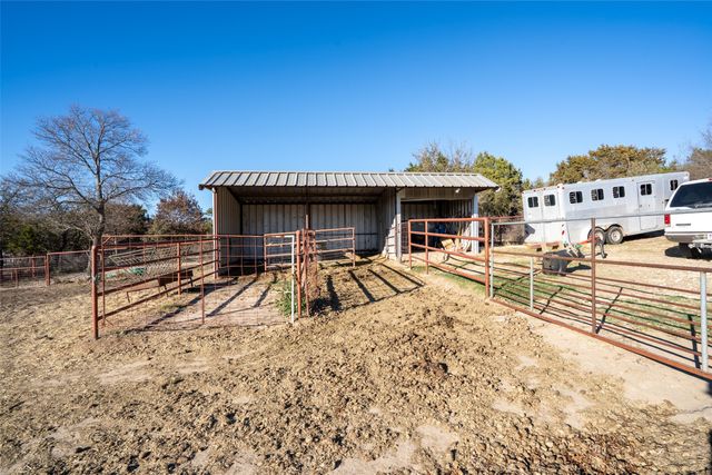845 County Road 124, Stephenville, TX 76401