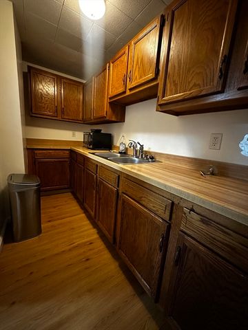 5 Sterling St 1, Worcester, MA 01610