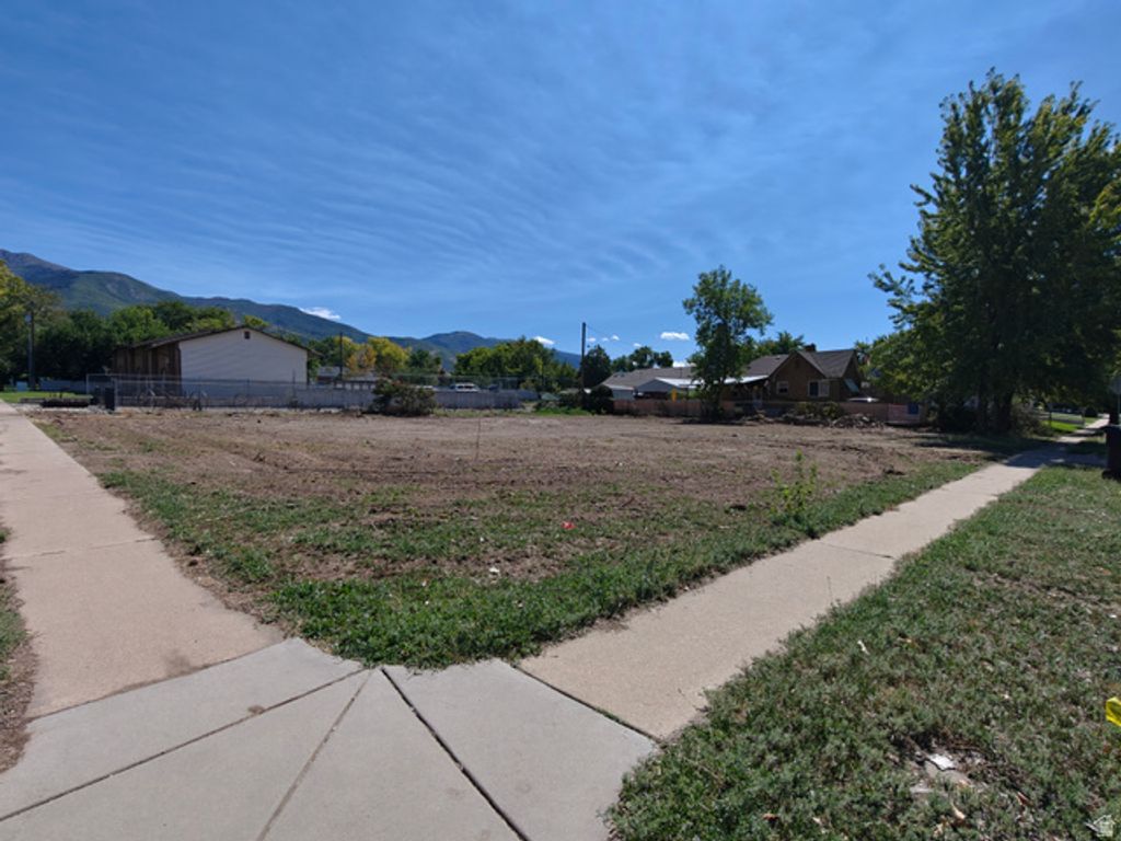11 S 300 E, Kaysville, UT 84037 — exterior